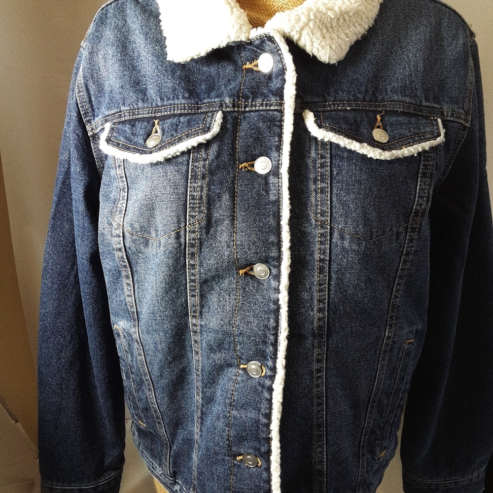 Women's new Sherpa lined jeans jacket large
